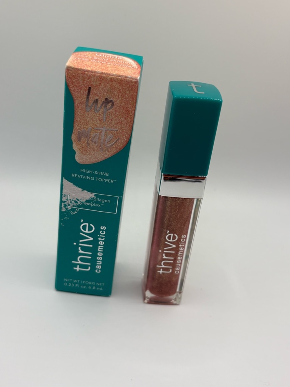 thrive causemetics Lip Shine Reviving Topper - shade Glinda Brand New in Box!!